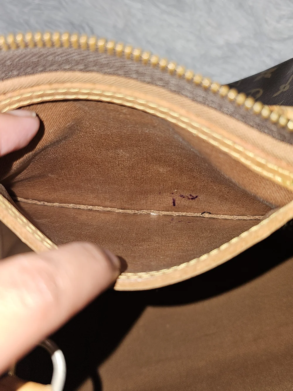 Louis Vuitton Monogram Canvas Speedy Handbag in Brown 30cm - Picture 15 of 15